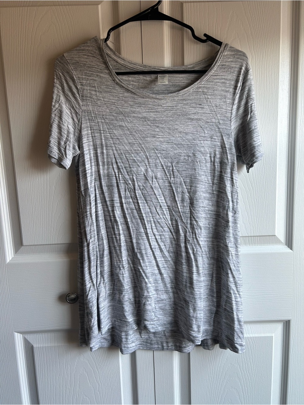Old Navy Luxe Soft Heather Gray Scoop Neck Tee – Size XS